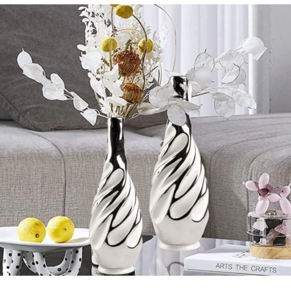 Yundu Silver White Ceramic Vase Set 2 Piece Spiral‎ Art Deco Modern Home Decor